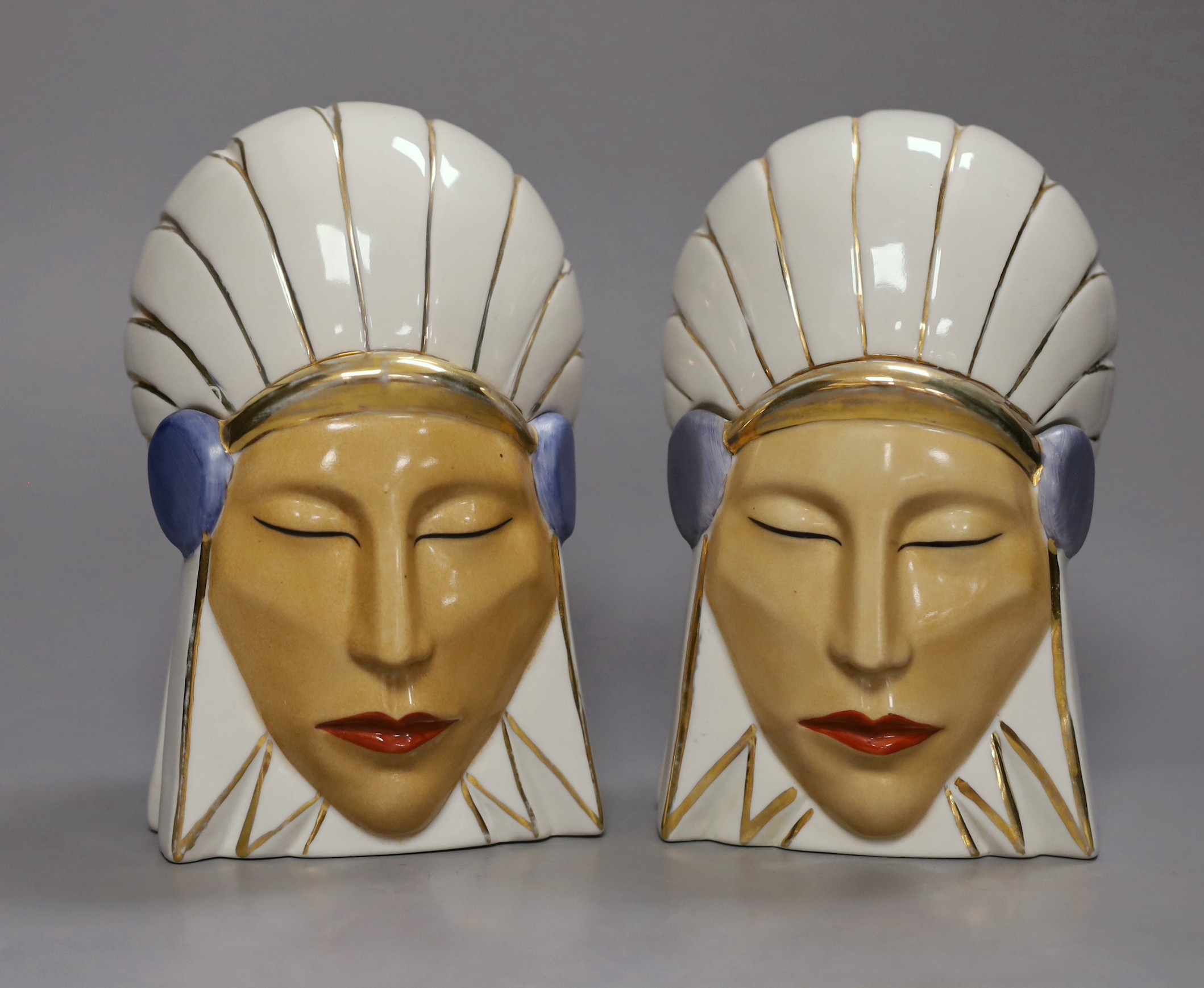 A pair of Robj Art Deco figural bonbonnieres, 17cm